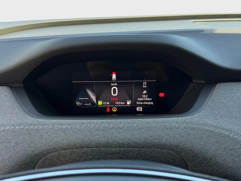 Skoda Enyaq 60 iV Loft 5d