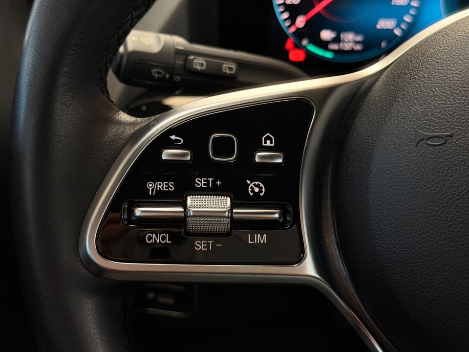Mercedes EQA250 5d