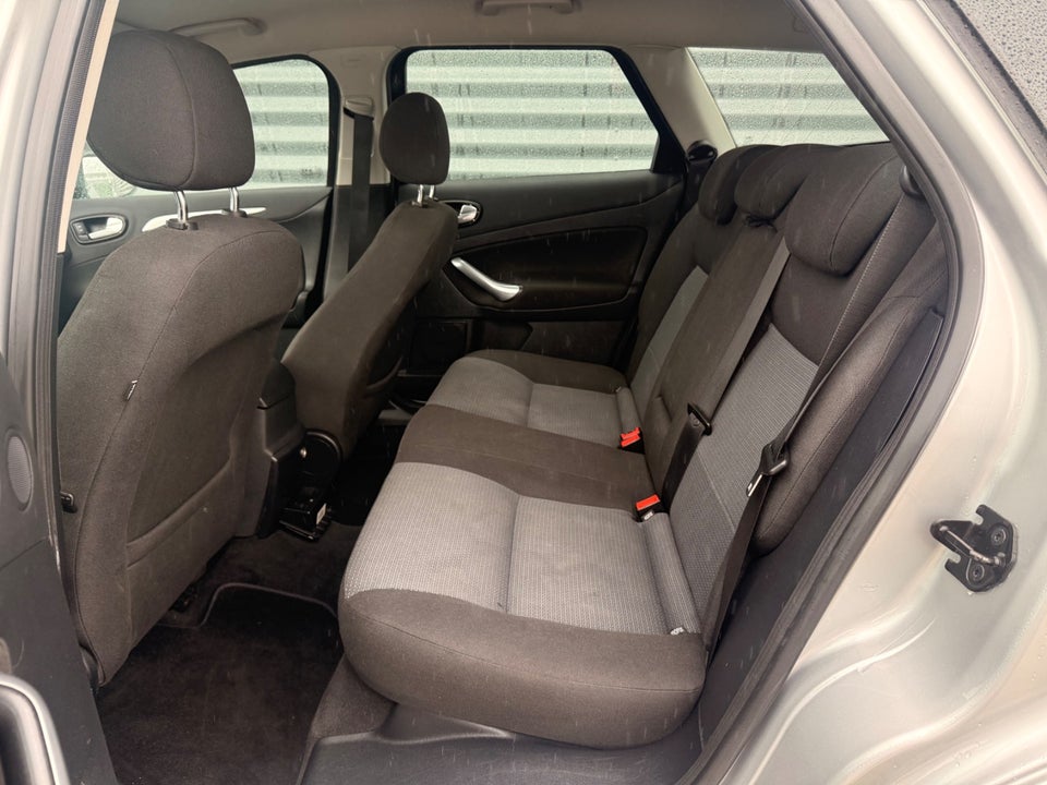 Ford Mondeo 2,0 TDCi 115 Titanium stc. 5d
