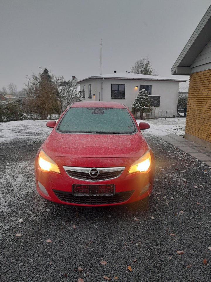 Opel Astra 1,6 Sport Sports Tourer 5d