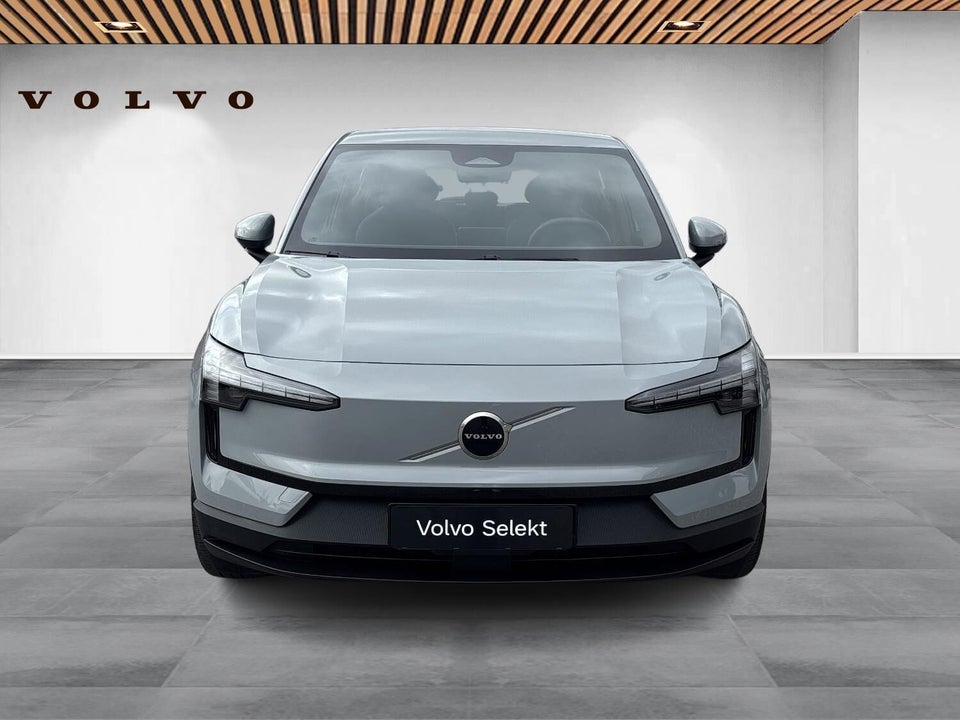 Volvo EX30 Extended Range Core 5d