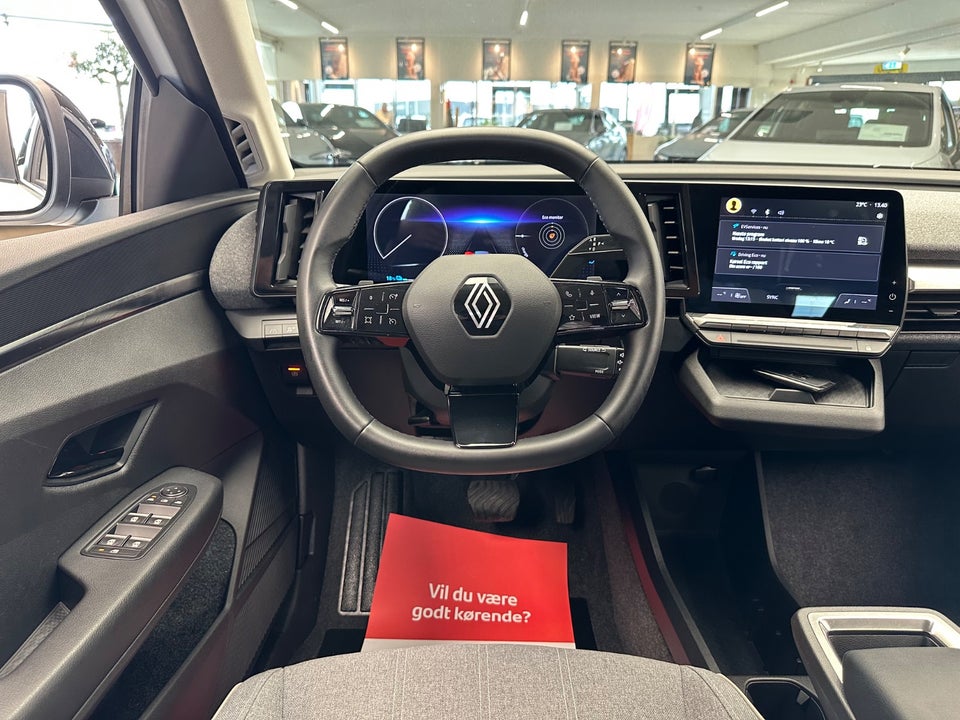 Renault Megane E-Tech 40 Equilibre 5d