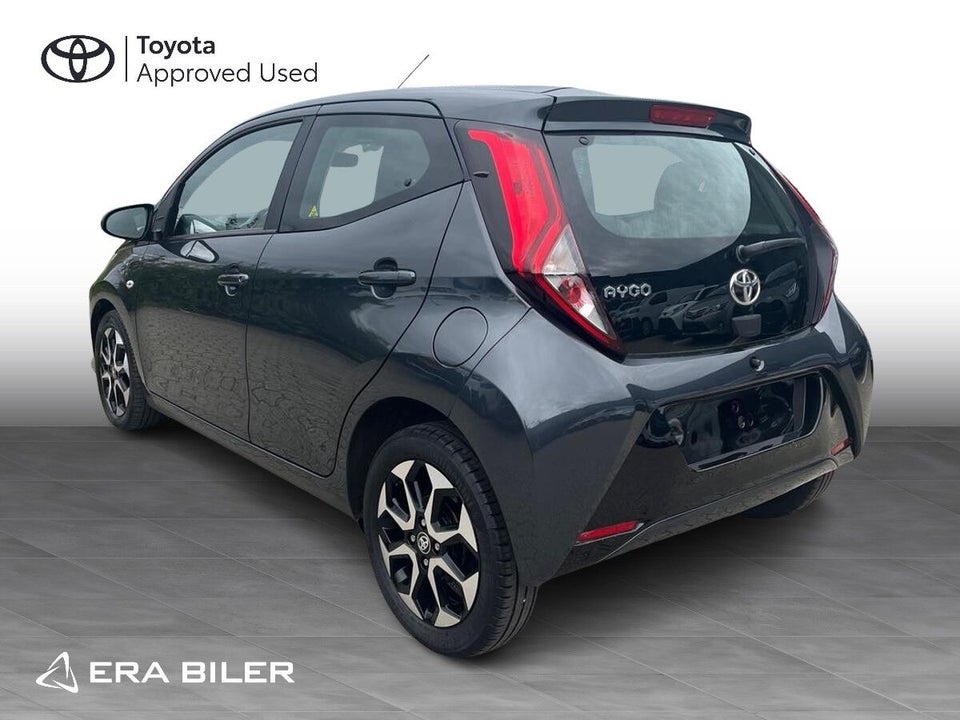 Toyota Aygo 1,0 VVT-i x-plore 5d
