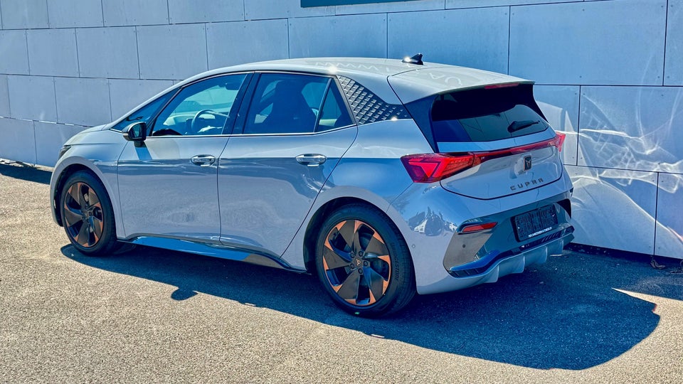 Cupra Born 77 e-Boost 5d