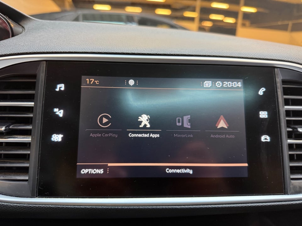 Peugeot 308 1,5 BlueHDi 130 Selection Sky 5d