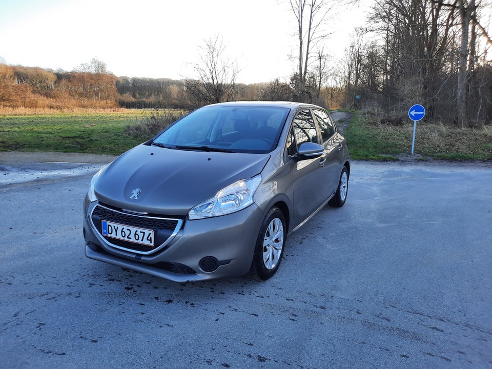 Peugeot 208 1,2 VTi Active 5d