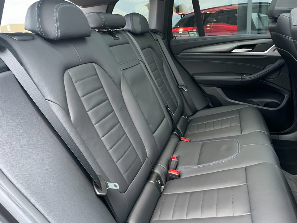 BMW iX3 Charged Plus M-Sport 5d