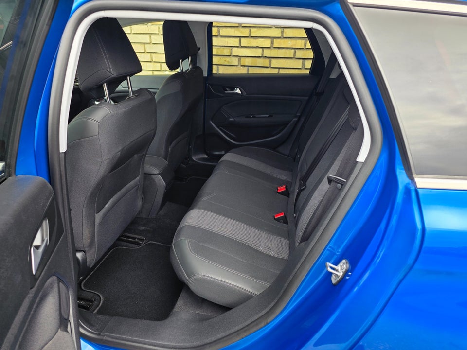 Peugeot 308 1,5 BlueHDi 130 Allure Pack SW EAT8 5d