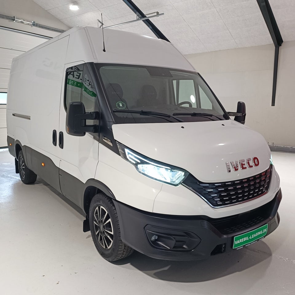 Iveco Daily 2,3 35S16 12m³ Van AG8