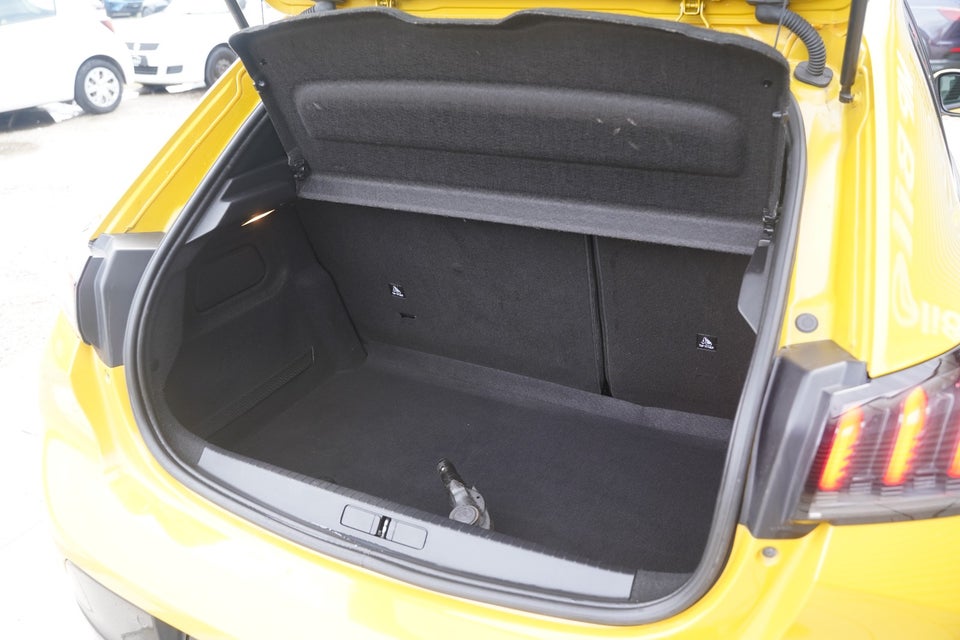 Peugeot 208 1,2 PureTech 100 Allure Sky 5d