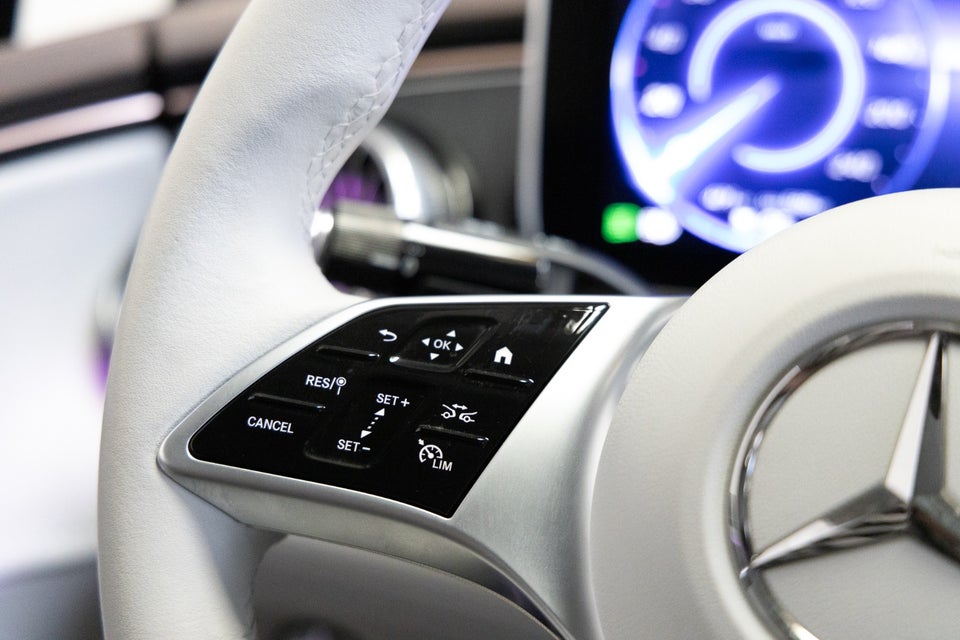 Mercedes EQE350 AMG Line 4d