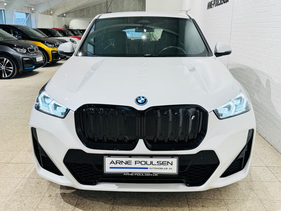 BMW iX1 xDrive30 M-Sport 5d
