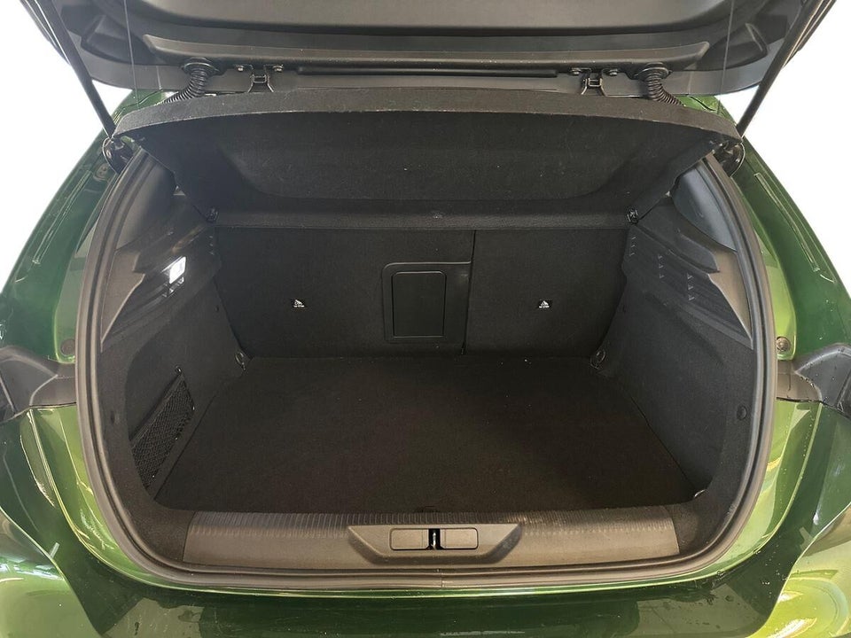 Peugeot 308 1,6 Hybrid First Selection+ EAT8 5d