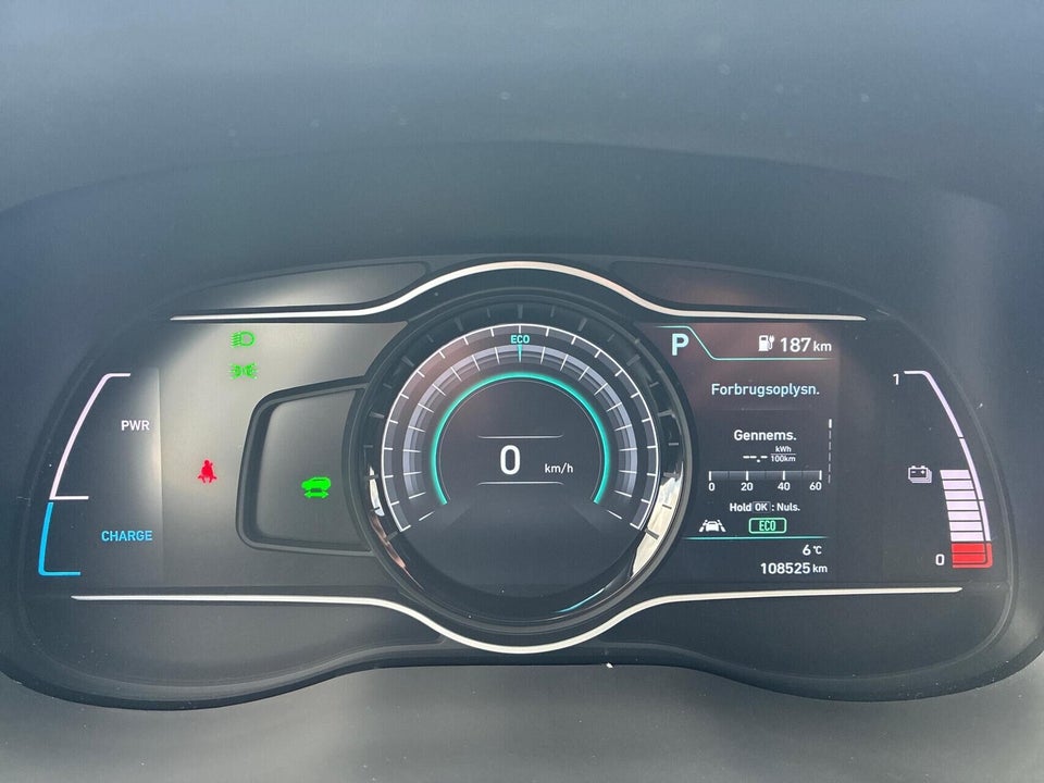 Hyundai Kona 64 EV Essential 5d