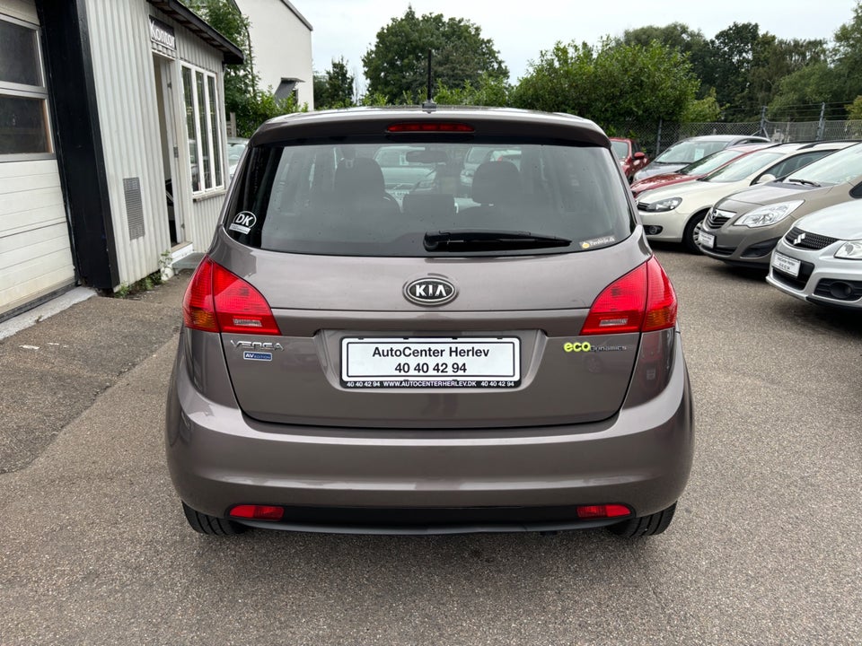 Kia Venga 1,4 CRDi 90 Exclusive 5d