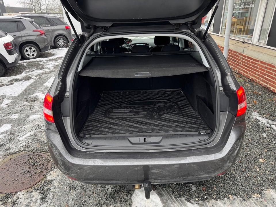 Peugeot 308 1,6 BlueHDi 120 Active SW 5d