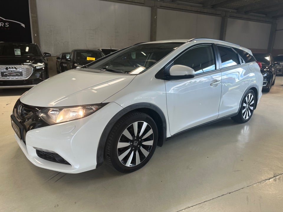 Honda Civic 1,6 i-DTEC Executive Tourer 5d