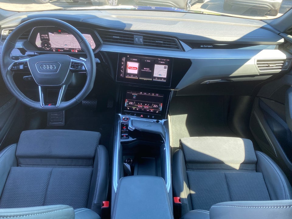 Audi e-tron S quattro 5d