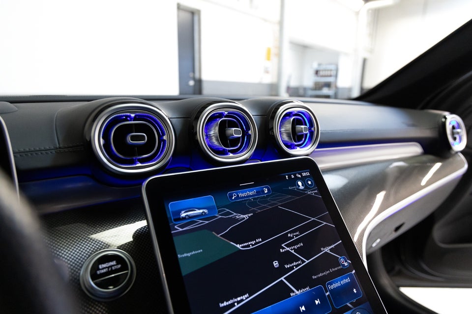 Mercedes C300 e 2,0 AMG Line stc. aut. 5d