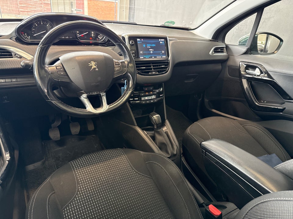 Peugeot 208 1,6 BlueHDi 100 Allure Sky 5d
