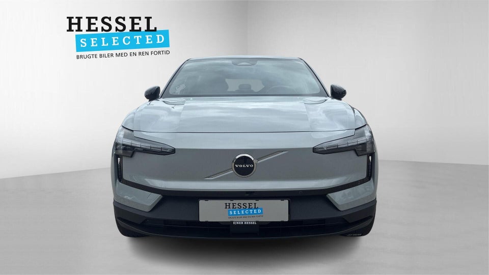 Volvo EX30 Extended Range Plus 5d