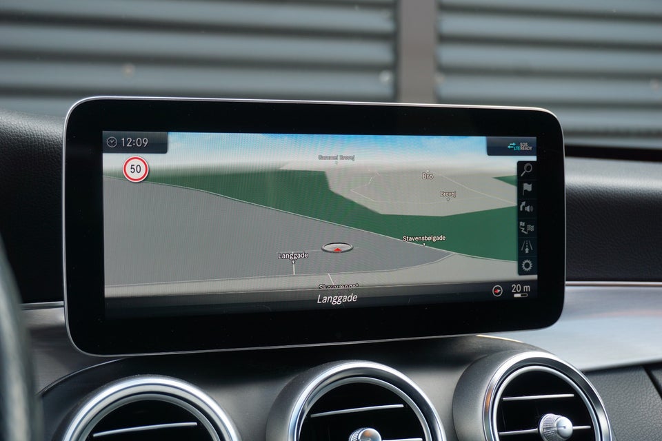 Mercedes C220 d 2,0 AMG Line stc. aut. 4Matic 5d