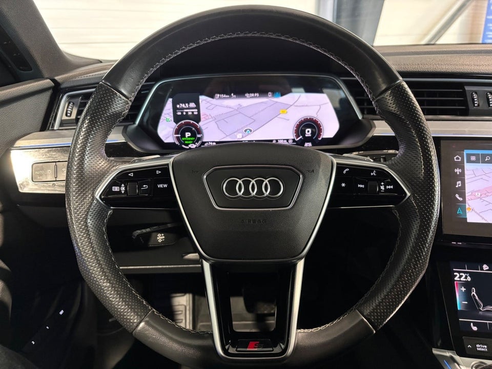 Audi e-tron 55 S-line quattro 5d