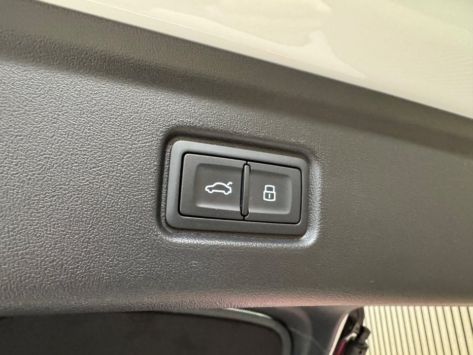 Audi A6 e-tron Ultra Avant quattro 5d