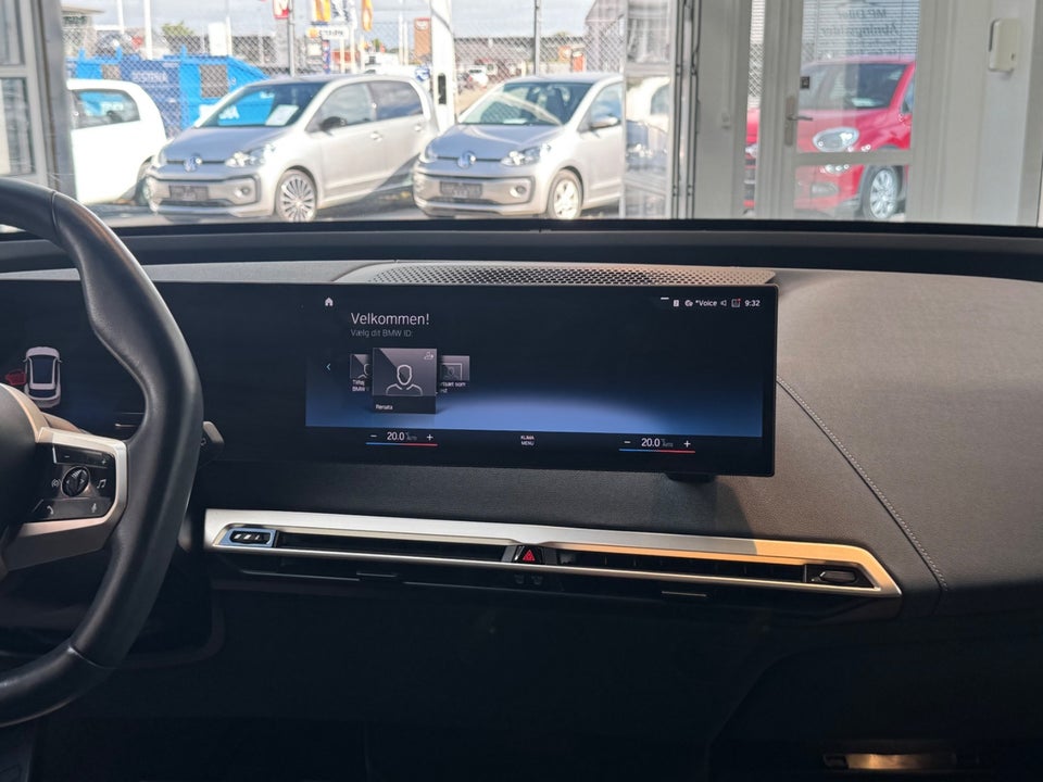 BMW iX xDrive40 Sport 5d