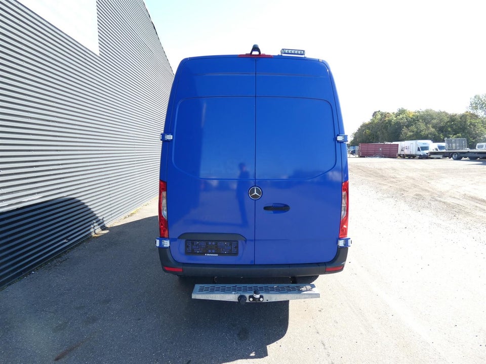 Mercedes Sprinter 317 2,0 CDi A2 Kassevogn aut. RWD