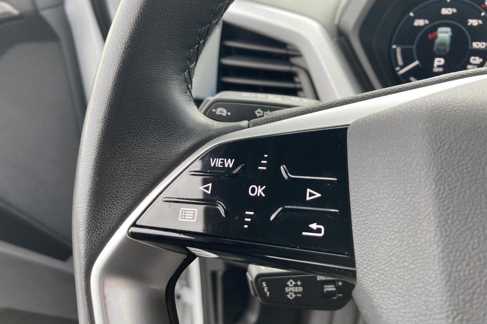 Audi Q4 e-tron 40  5d