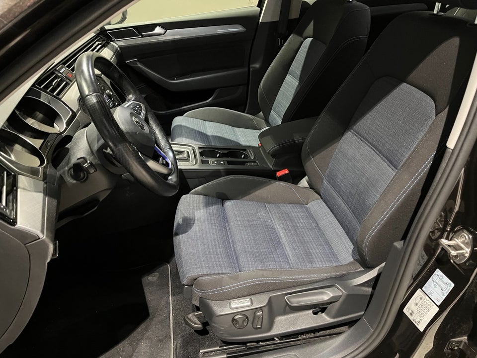 VW Passat 1,4 GTE DSG 4d