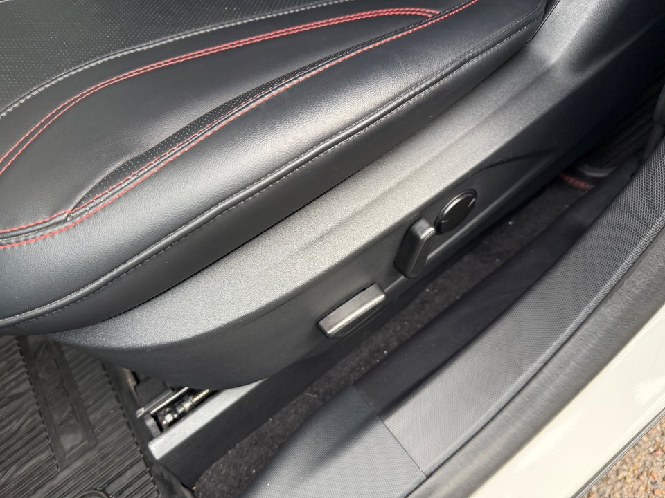 Ford Mustang Mach-E 98 Premium Extended Range AWD 5d