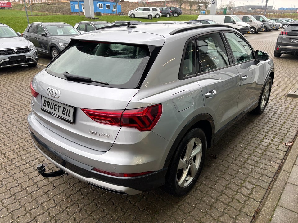 Audi Q3 35 TFSi Advanced Prestige S-tr. 5d