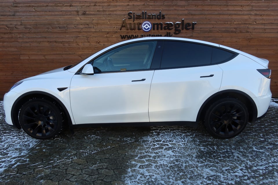 Tesla Model Y Long Range AWD 5d