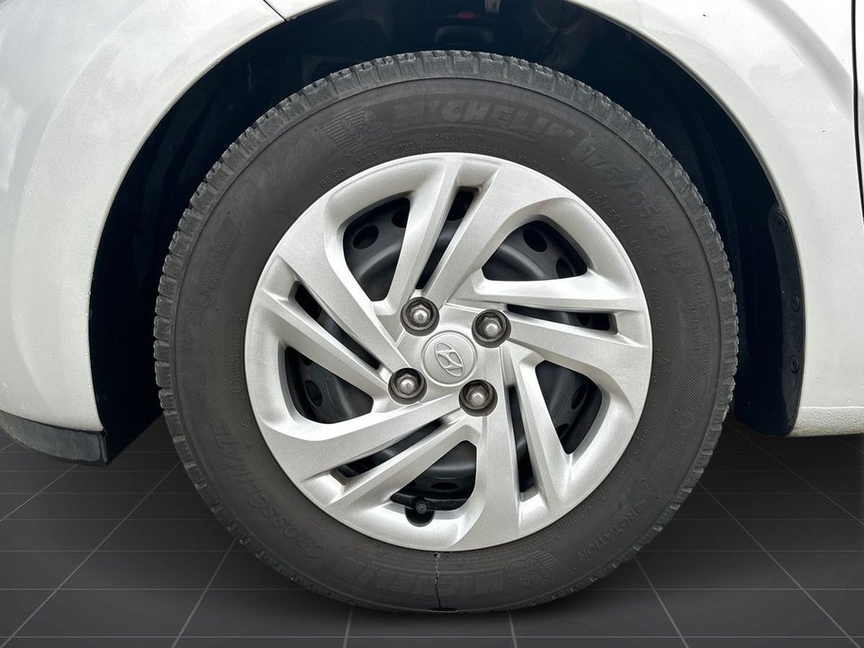 Hyundai i10 1,0 MPi Advanced AMT 5d