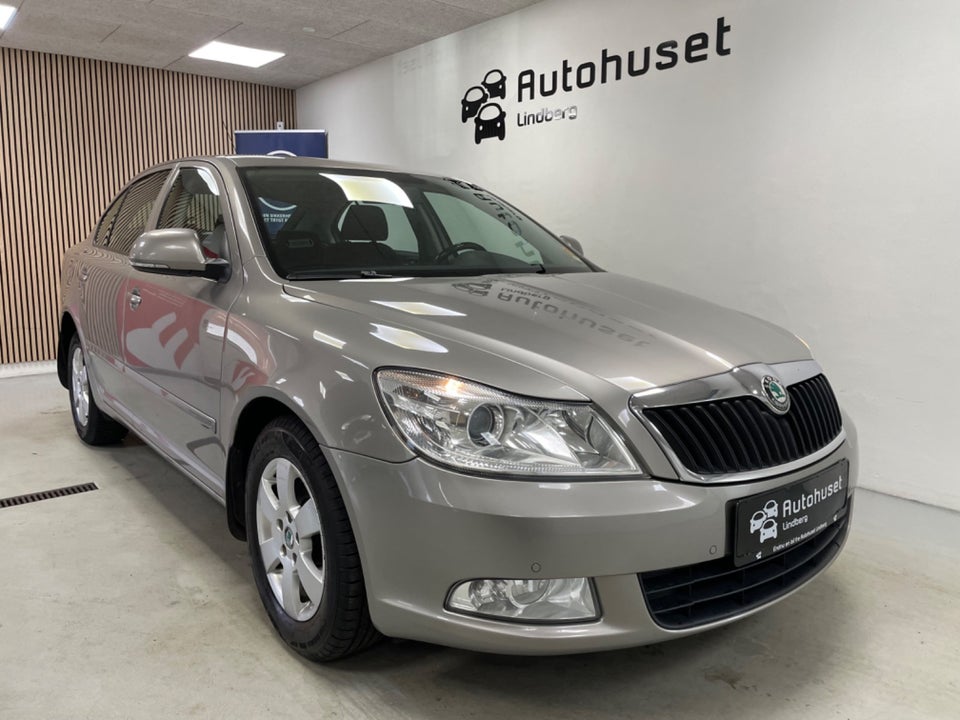 Skoda Octavia 1,6 TDi 105 Ambiente 5d