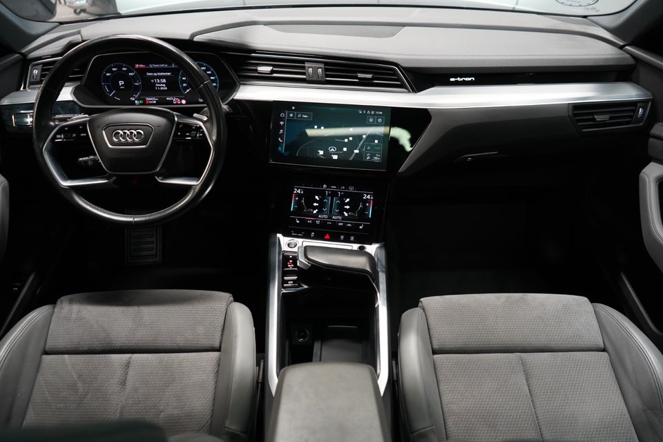 Audi e-tron 55 S-line quattro 5d