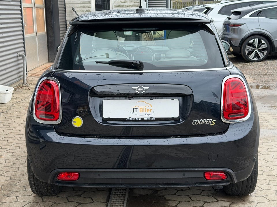 MINI Cooper SE Maximise 3d