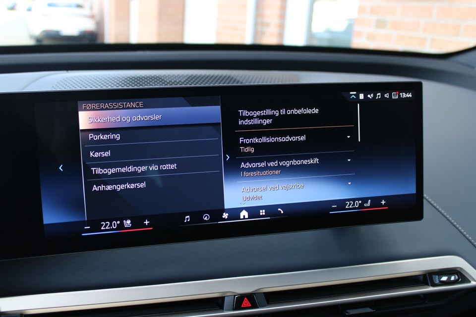 BMW iX xDrive40 Sport 5d