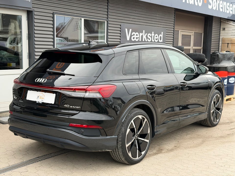 Audi Q4 e-tron 40 S-line 5d