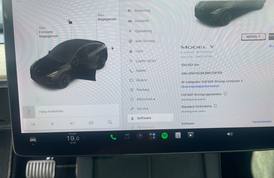 Tesla Model Y Long Range AWD 5d
