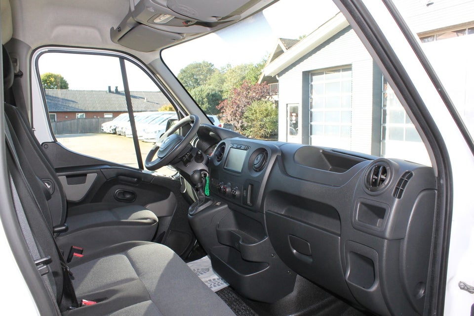 Renault Master III T35 2,3 dCi 170 L3H2 Kassevogn