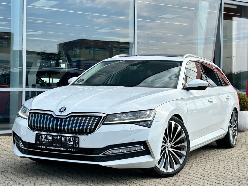 Skoda Superb 1,4 TSi iV Business Executive Combi DSG 5d