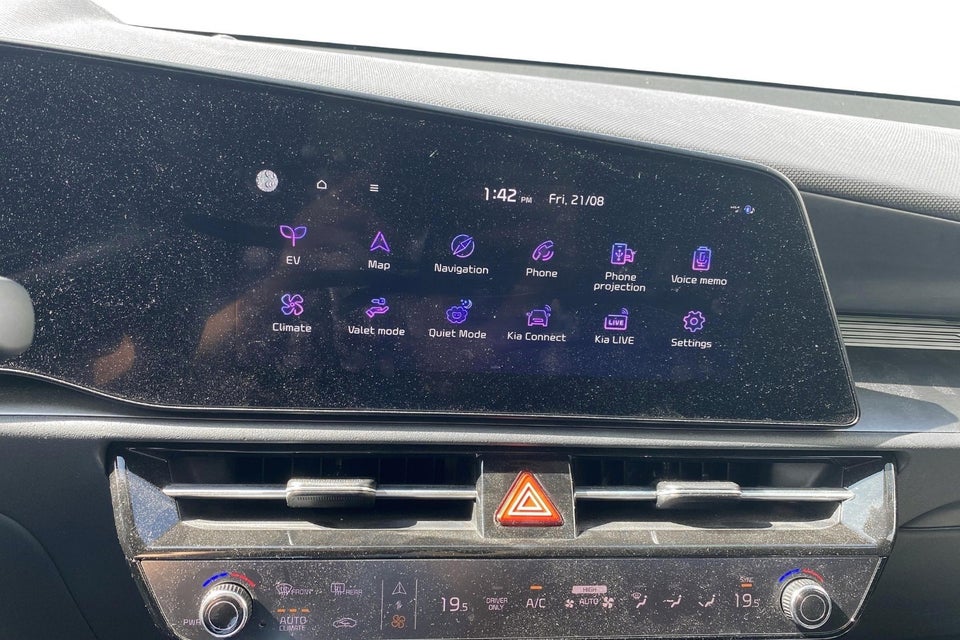 Kia Niro 64 EV Premium 5d