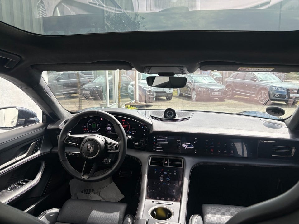 Porsche Taycan Turbo Performance+ 4d