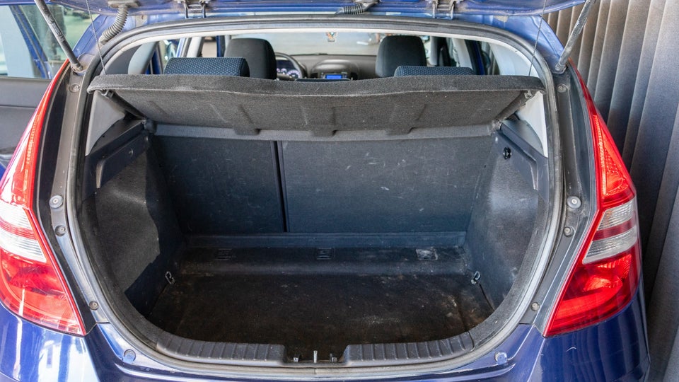 Hyundai i30 1,6 CRDi 90 Blue Drive 5d