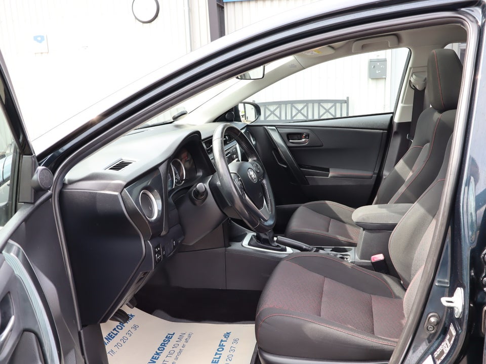 Toyota Auris 2,0 D-4D T4 5d