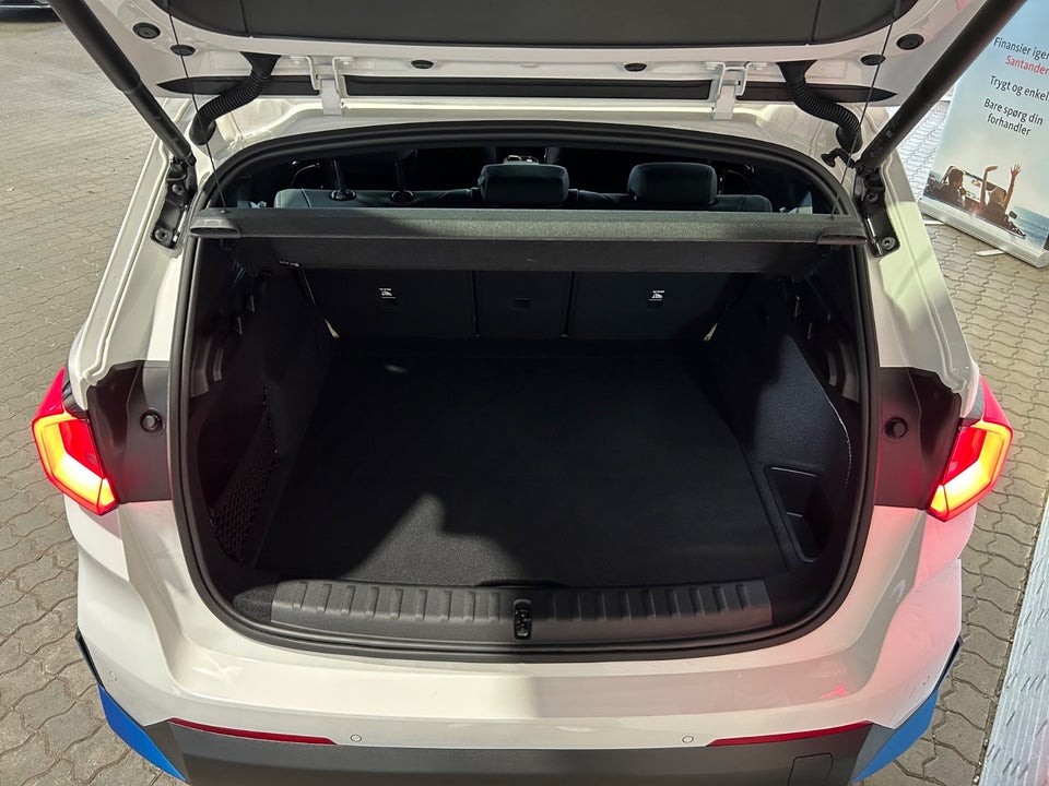 BMW iX1 xDrive30 5d