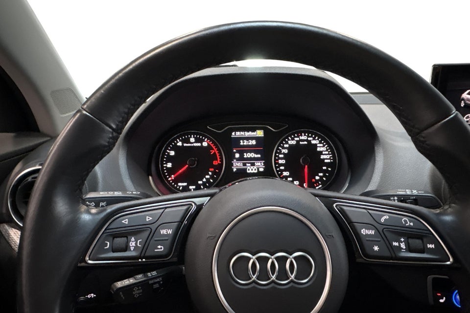 Audi Q2 35 TFSi Prestige S-tr. 5d